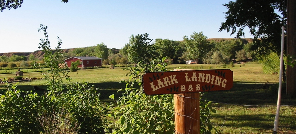 Lark Landing Canon City Florence Colorado Bed Breakfast Sign Mobile