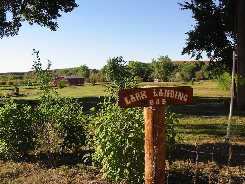 Lark Landing Florence Colorado Bed Breakfast Sign